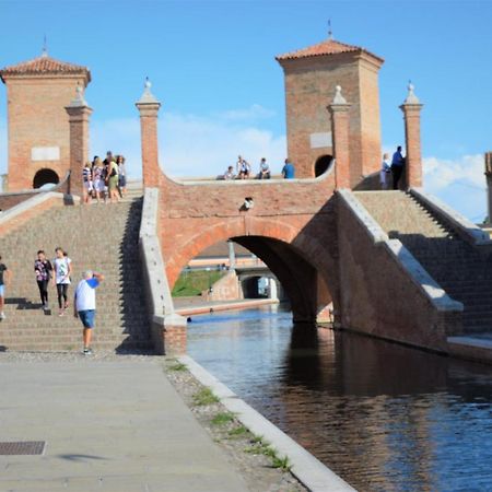 Bed and Breakfast Porta del Carmine Comacchio Exterior foto