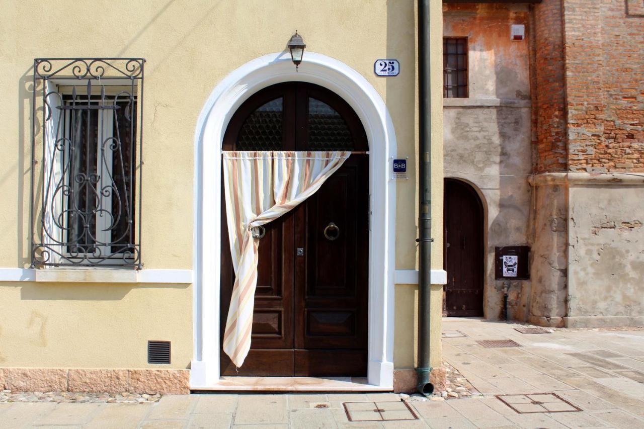 Bed and Breakfast Porta del Carmine Comacchio Exterior foto