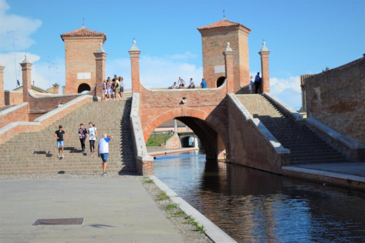 Bed and Breakfast Porta del Carmine Comacchio Exterior foto